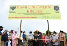 Isdianto Resmikan Kampung Wakaf Bintan